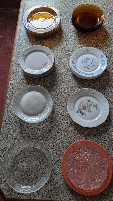 louça copo chávena prato caneca travessa faca garfo colhere 2 estatuas