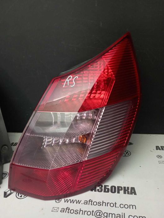 Фонарь задний правый/левый стоп RENAULT SCENIC 2 (2003-2009)