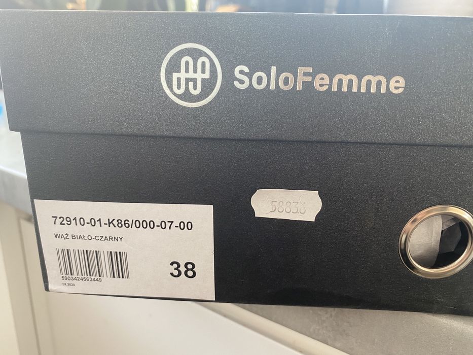Skórzane sandaly Solo Femme
