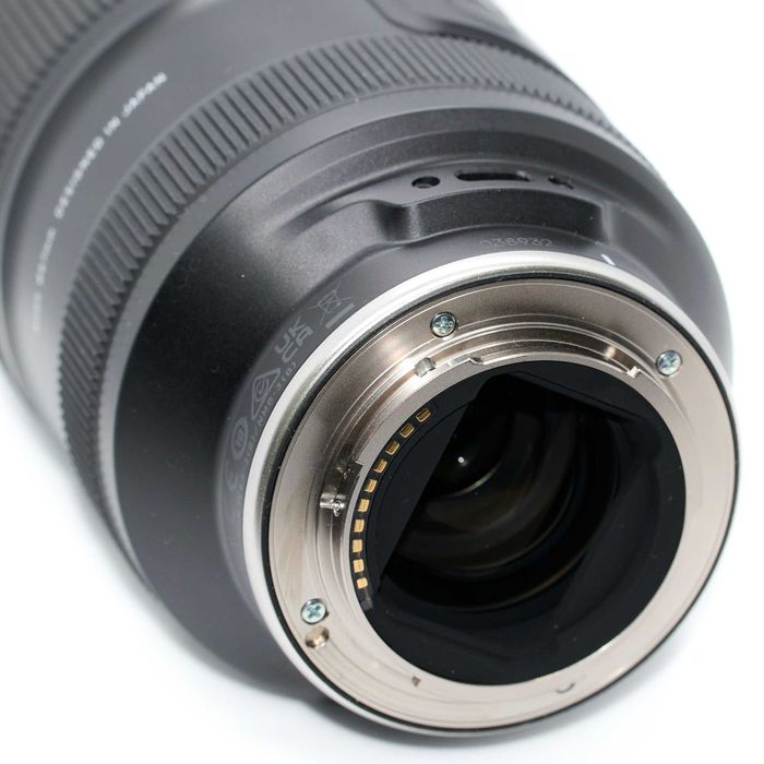 Zoom Tamron 70-180mm F/2.8 Di III VC VXD - G2 (Sony FE - Nova versão)