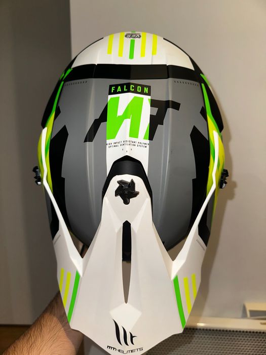 Capacete de motocross MT HELMETS