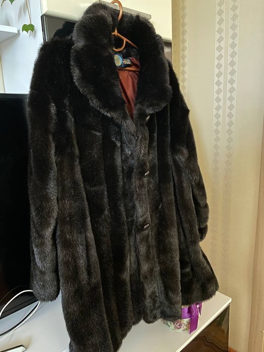 Стильна шуба C&A Sixth Sense