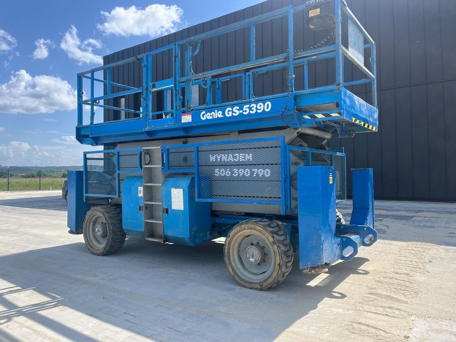 Zwyżka! Podnośnik koszowy 20 metrów, 26 metrów i inne podesty ruchome