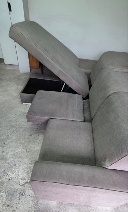 Sofá com chaise longue