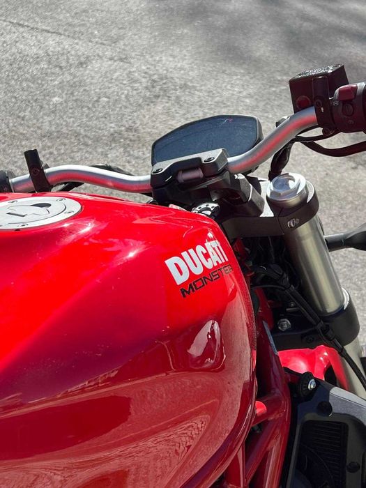Ducati Monster 821 de 2017 - 25,000kms