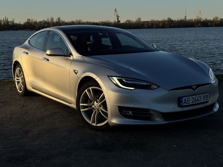 Tesla model S 75D/Европа
