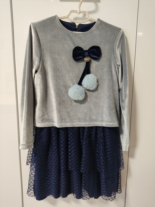 Сукню для дівчинки