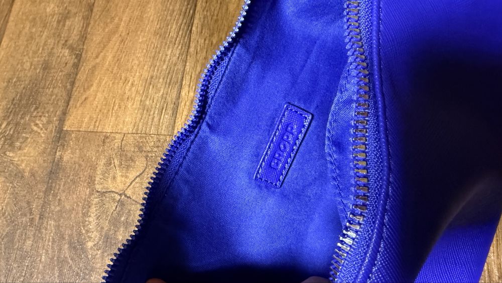 Сумка цвета электрик CROPP