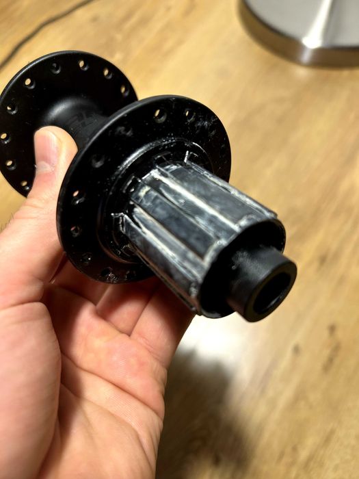 Piasta tylna DARTMOOR Reel v.2 Sztywna oś (Boost) 12x148 mm