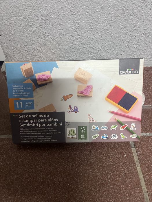 Vendo caixa de carimbos