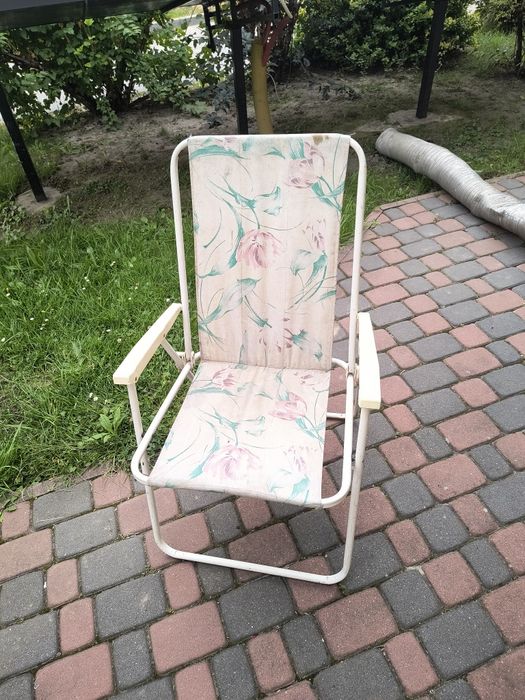 Leżak składany w kwiatki