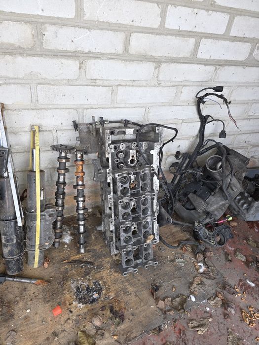 Продам запчастини на спрінтер 646 двигун