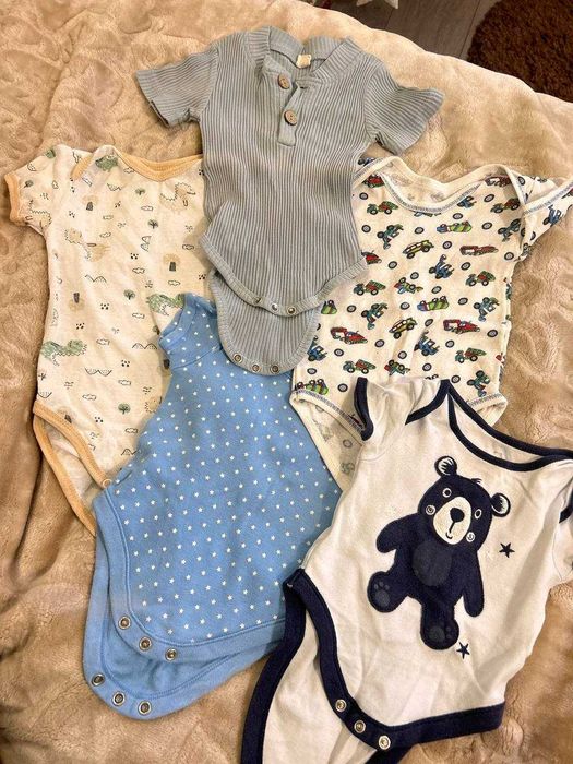 Продам дитячий одяг.Боді