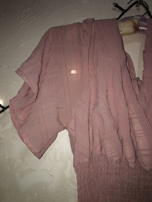 Рожева довга сукня пудровое платье с коротким рукавом Размер М