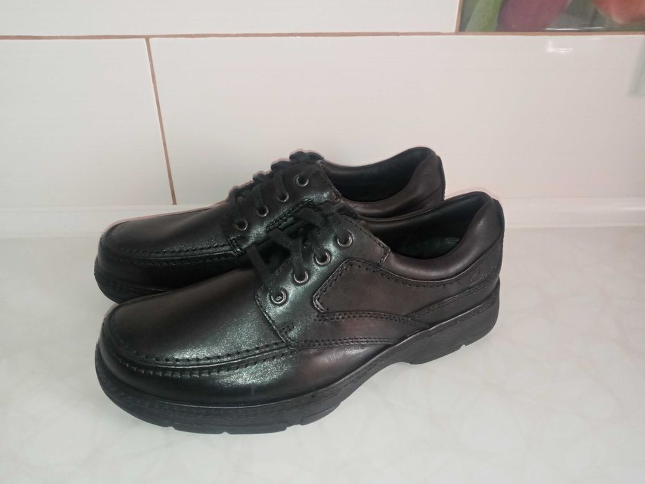 Новые туфли  Clarks 41 размер  Натуральная Кожа