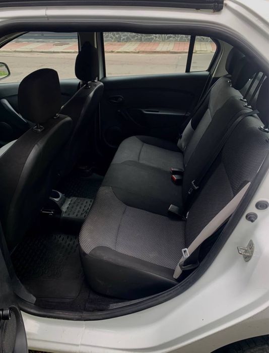 Продам renault logan 1,2 газ/бензин