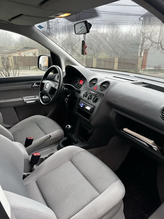 Volkswagen caddy 1,6 2005
