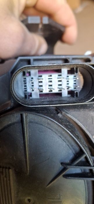 Lampa ksenon audi a3 8P