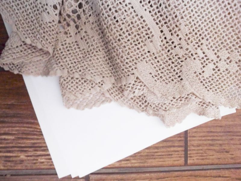 linda toalha de mesa feito a mão - croche beje - 135 cm x 140 cm