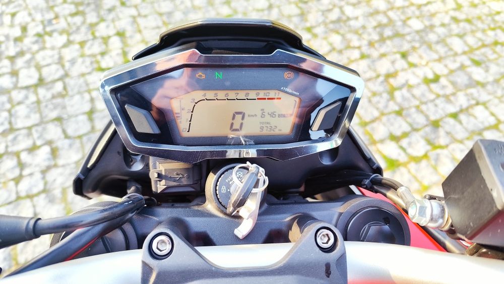 Moto semi nova Voge 300R