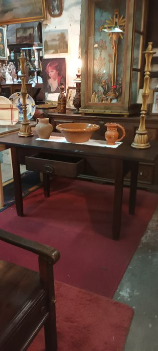 Mesa Antiga Restaurada uma Gaveta