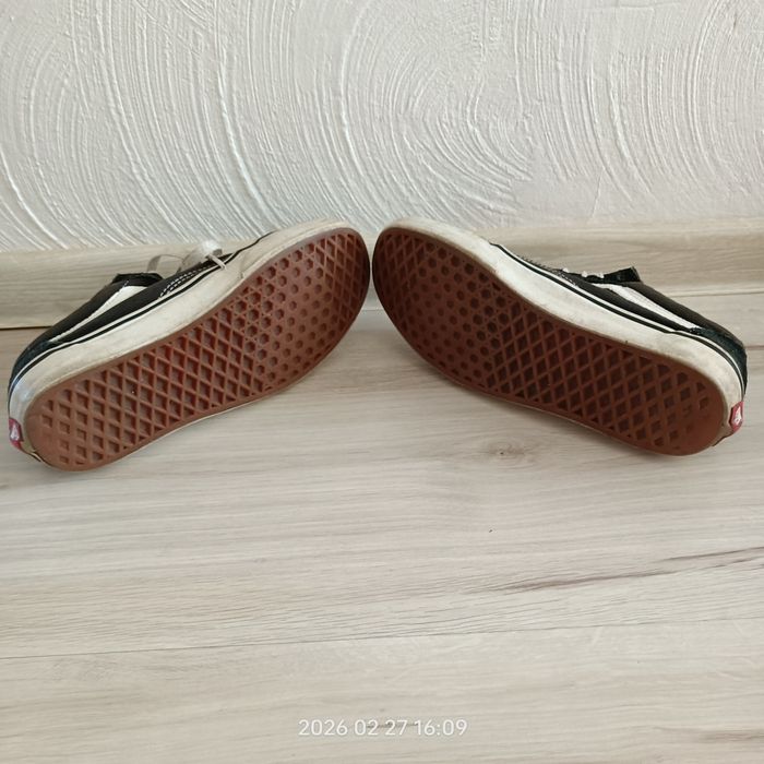 Buty sportowe unisex rozmiar 38 marki Vans