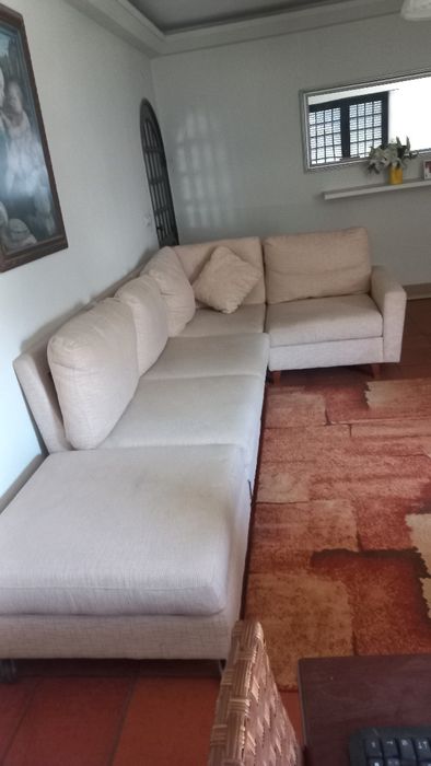 Sofá bege a venda