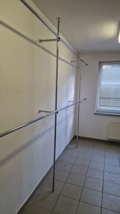 5 metrow Wieszak na ubrania przyścienny