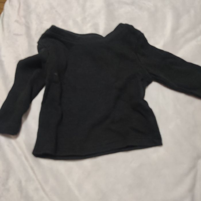 Roupa de menino muito gira desde um euro