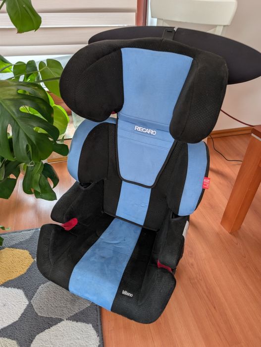 Продам два надійні та якісні дитячі автокрісла Recaro Milano.