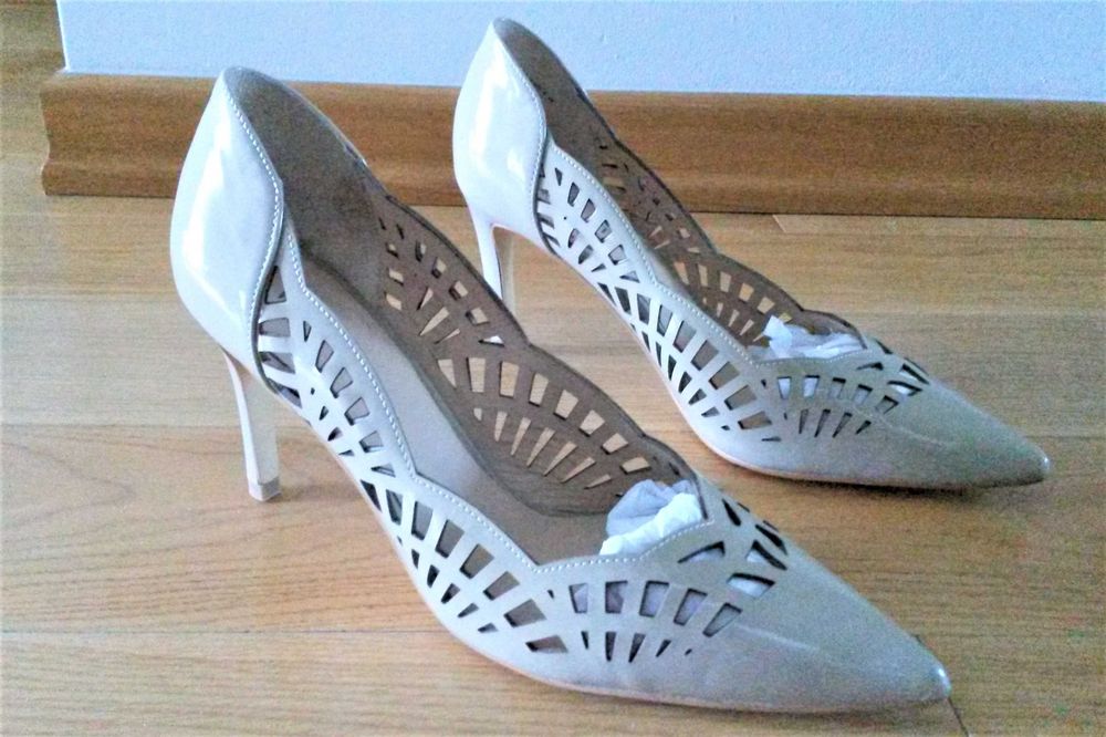 Wittchen szpilki ze skóry lakierowanej