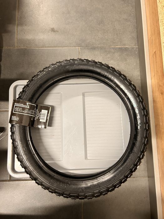 Nowe opony rowerowe 16x2.125