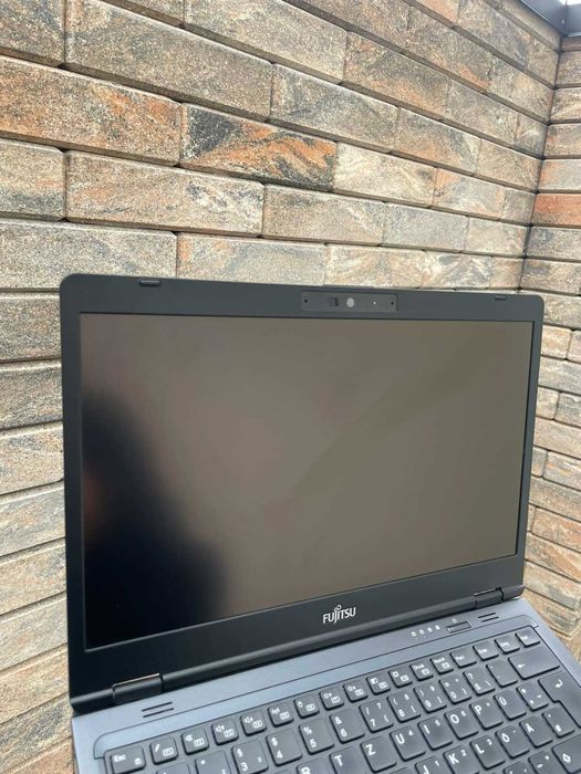 Fujitsu LifeBook U7311 i5-1135G7 / 8GB / 256GB / LTE — 90шт