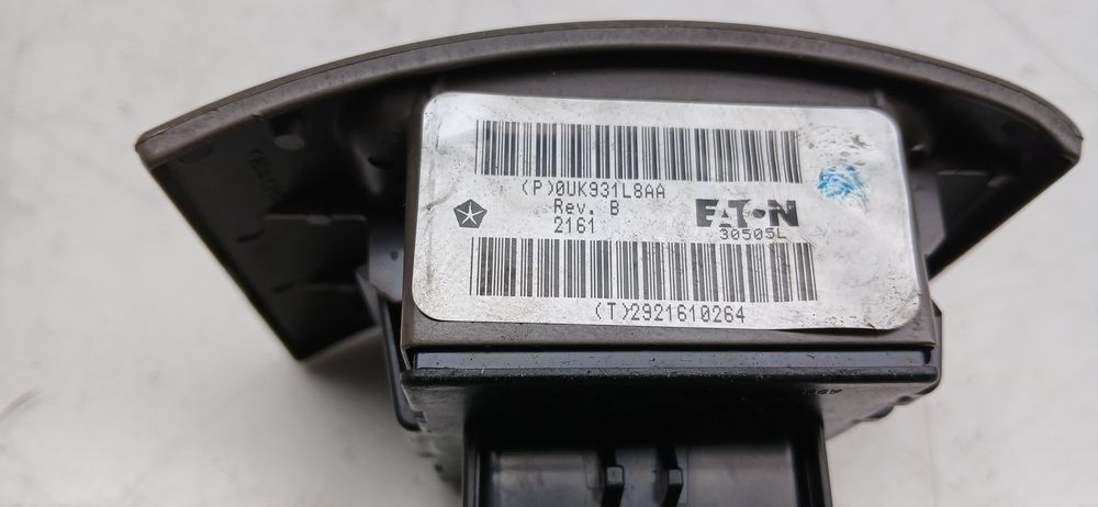 Comando / botão / interruptor vidros frente esquerdo CHRYSLER PT Cruis65083997346945125