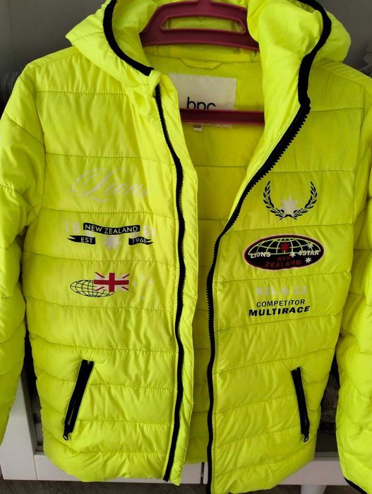 Куртка яркая осень-весна, теплая зима на подростка