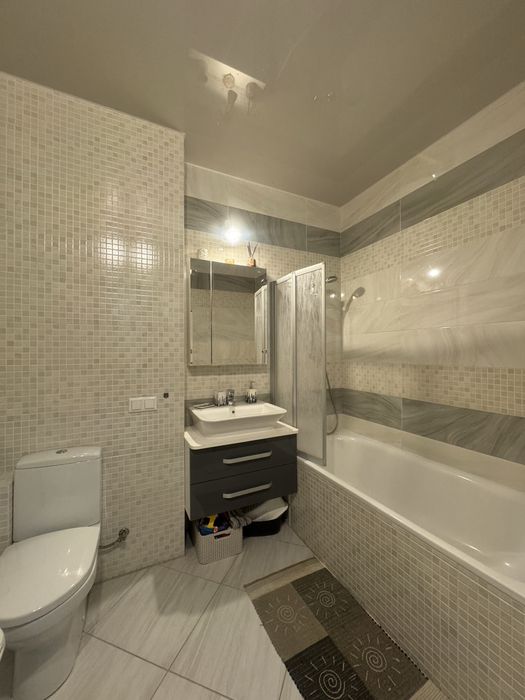 Продаж Трикімнатної квартири з ремонтом вул. Арцеулова, Луцьк