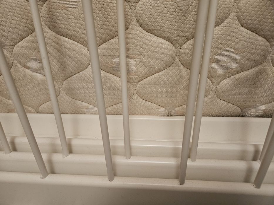 Estrutura de cama Ikea
