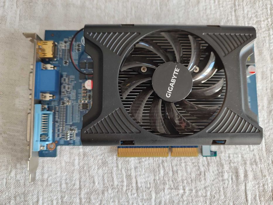 Karta graficzna GIGABYTE GV-R465D2-1GI 1GB AGP + Gratis.
