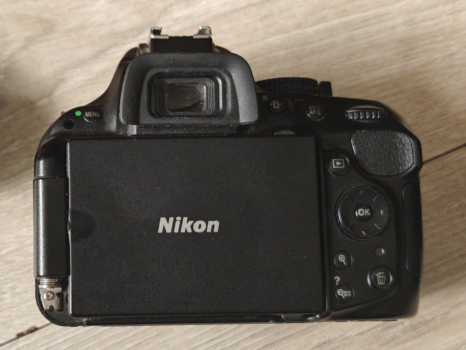 Nikon d5200 + nikkor 18-105  kit