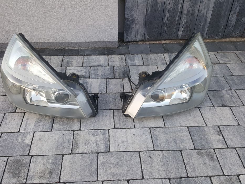 Renault Espace IV lampa Lewa Prawa przód xenon przednia