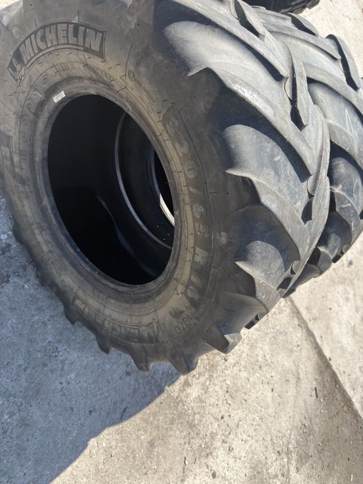 Opony 320/65R16 Michelin