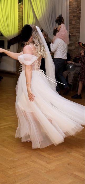 Suknia ślubna rozm s/m