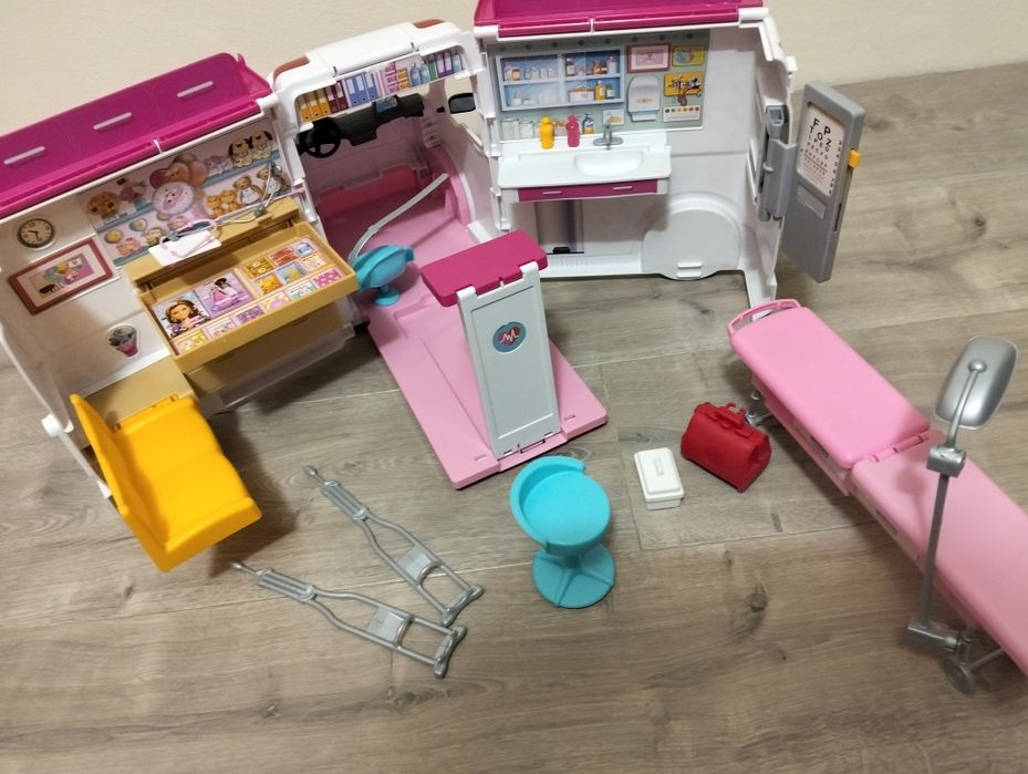 Karetka Barbie orginalna