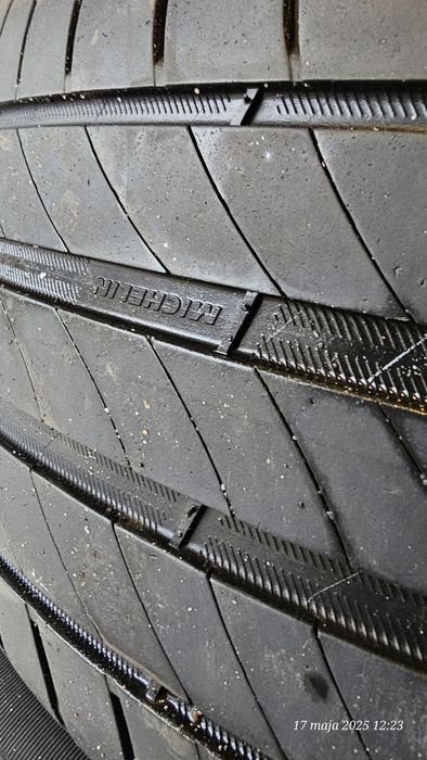 Komplet opon Michelin 225/45 R17