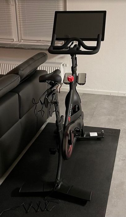 JAK NOWY ! Rower spiningowy PELOTON, ekran 22 cale, NETFLIX
