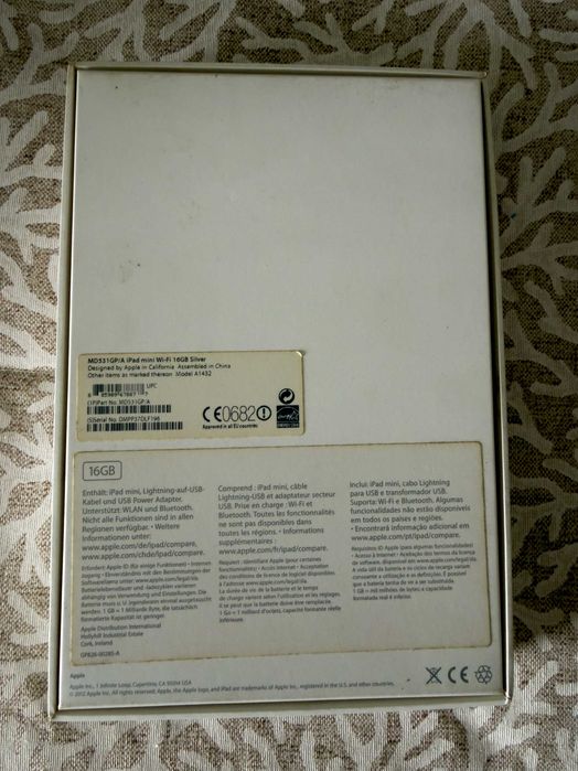 Apple iPad Mini 1st Gen 7.9" 16GB - Preto/Cinzento Sideral WiFi