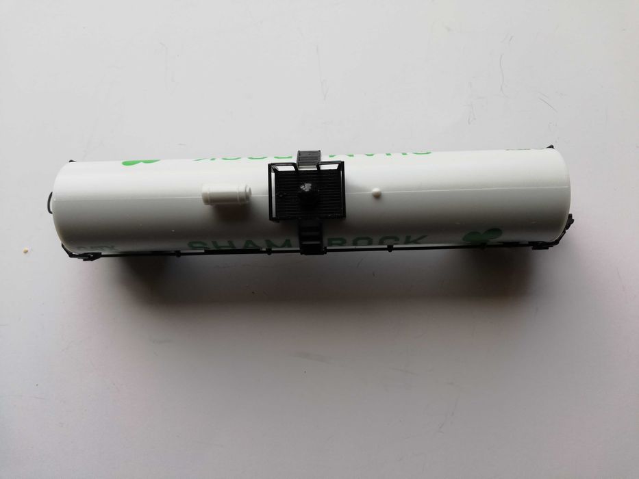 Comboios eletricos"HO" vagão transporte combustível,novo;ler anuncio