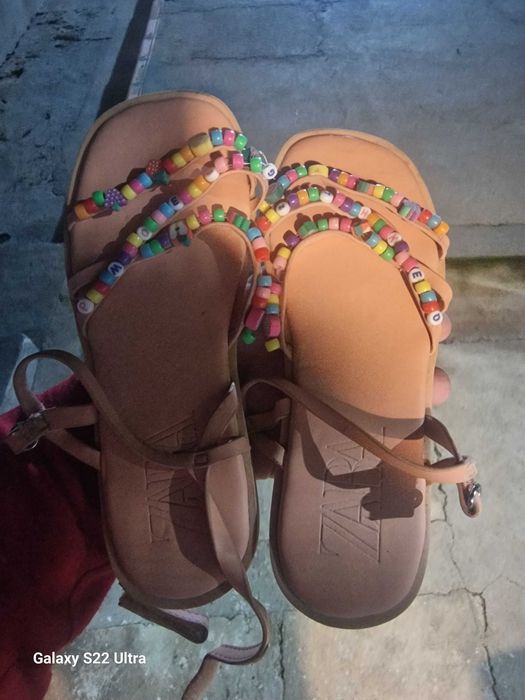 Sandálias modernas zara menina