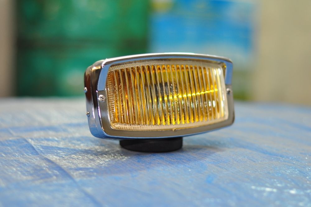 Продам противотуманную фару для Porsche 911 или Lamborghini  Islero