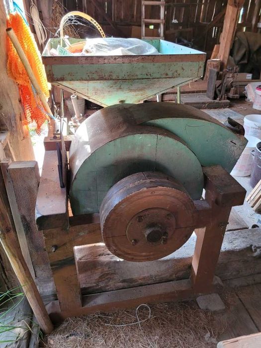 Sprzedam młynek do zboża